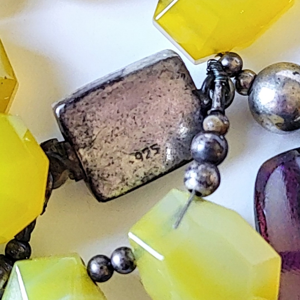 MOMO GLASSWORKS PENDANT on 20" GOLD GLASS BEAD NECKLACE - STERLING SILVER CLASP - Picture 5 of 8